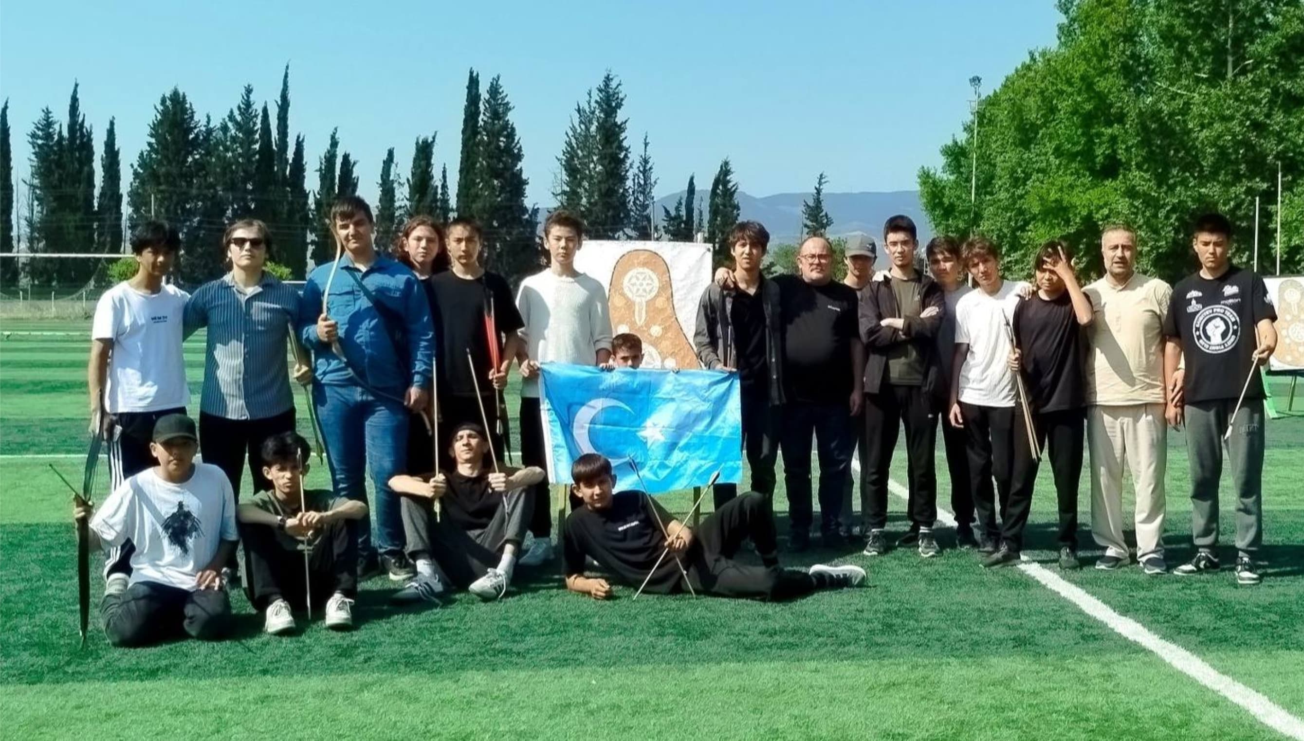 Doğu Türkistan'ın Sessiz Çığlığı Orhangazi Gölü Kıyısında