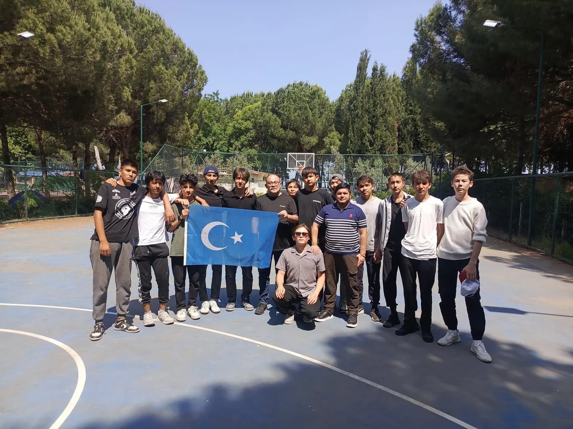 Doğu Türkistan’ın Sessiz Çığlığı Orhangazi Gölü Kıyısında Yankılandı