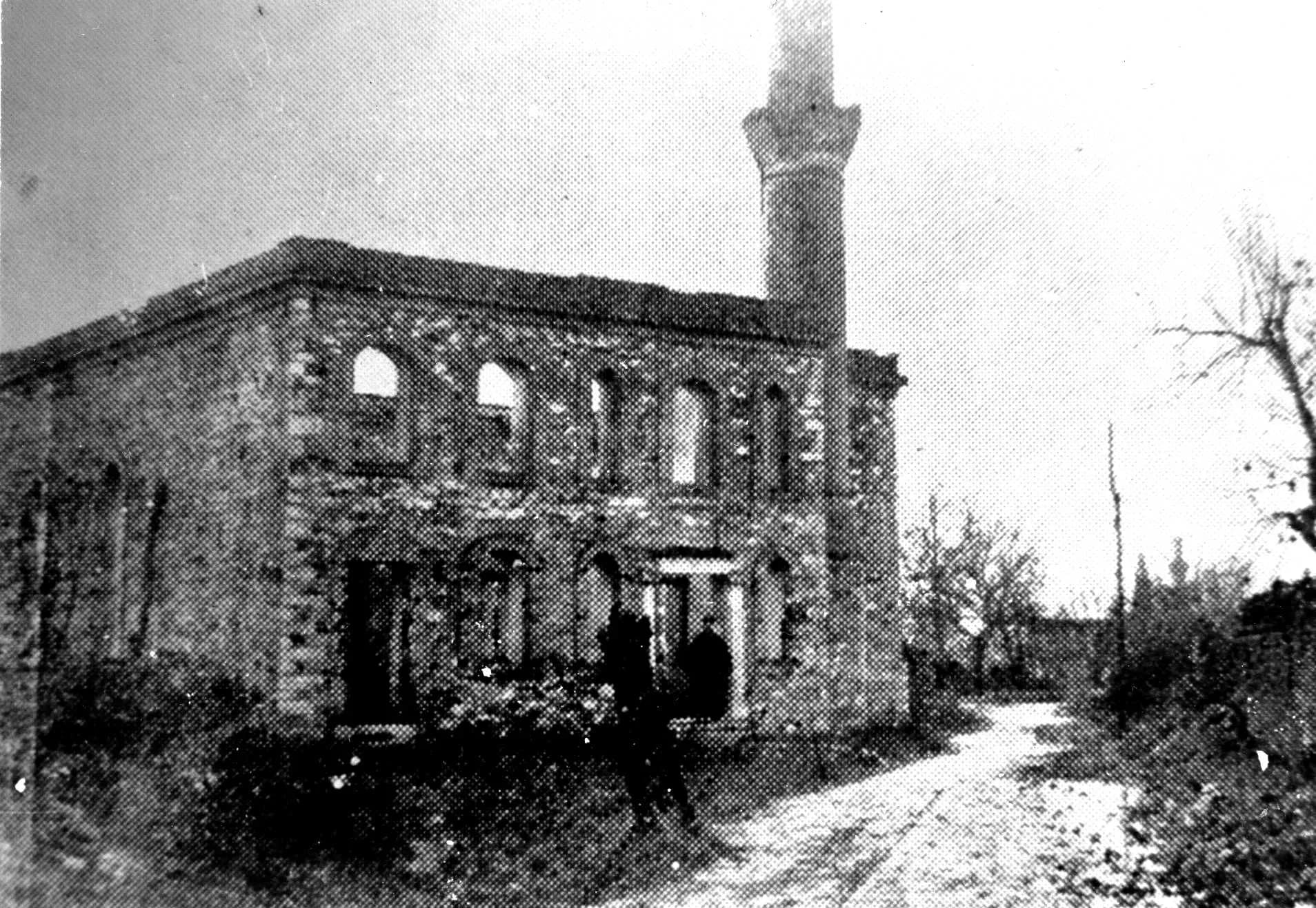Muradiye Camii özüne döndürülmeli