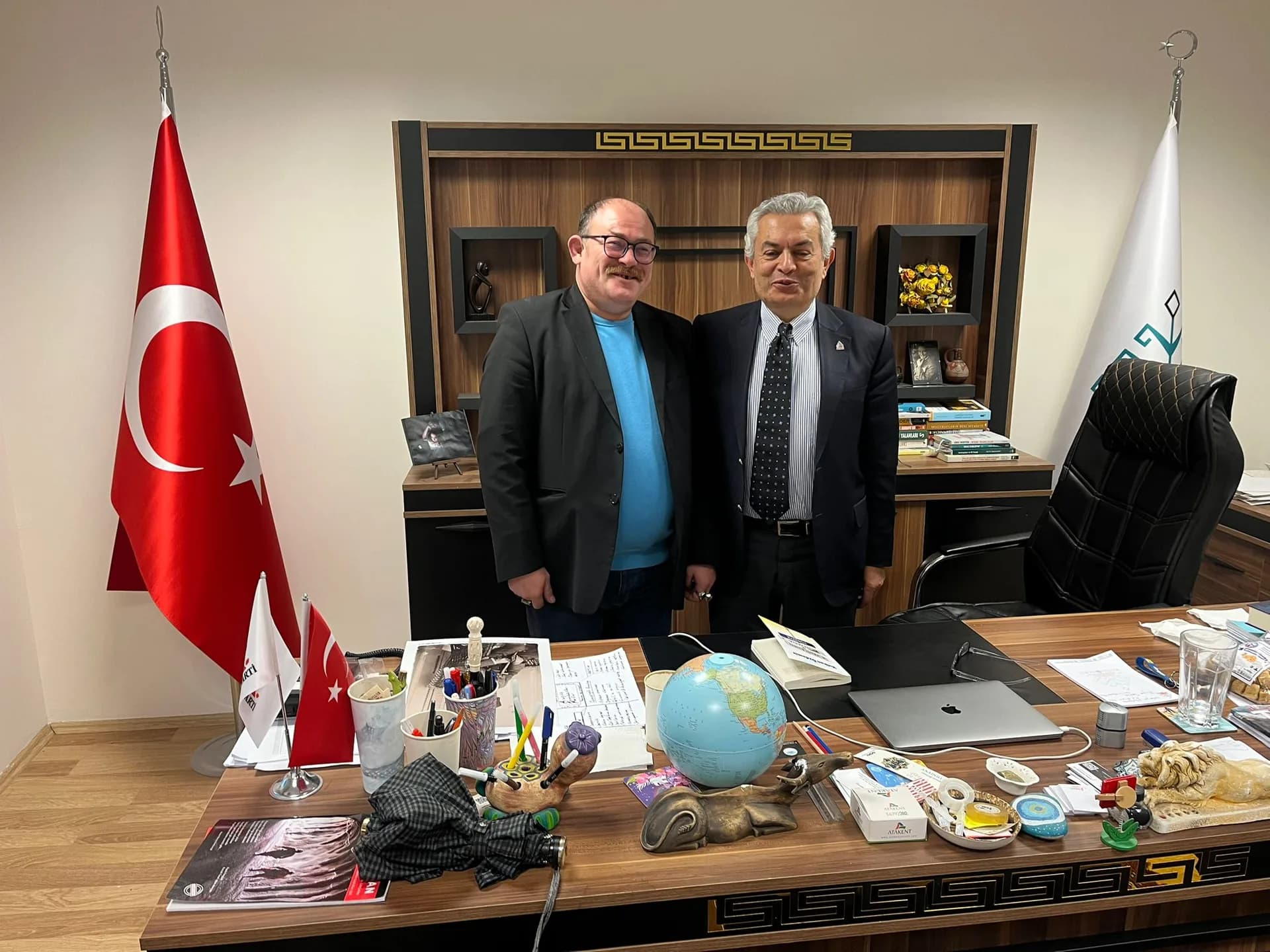 “Taşıyıcı Anne Muhalefet, Çoklu Hamilelik Siyaseti”